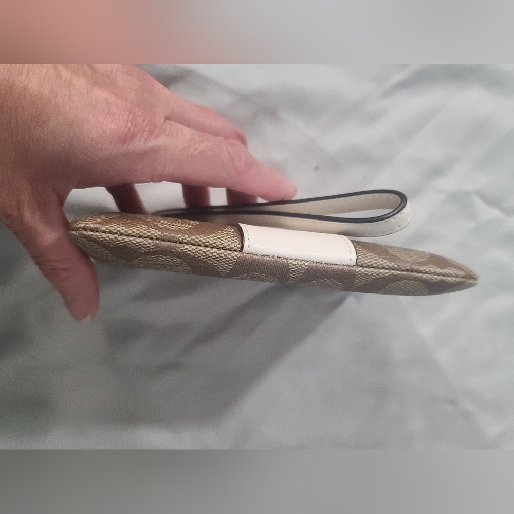 Coach Corner Zip Brown and White Wristlet - Picture 5 of 10